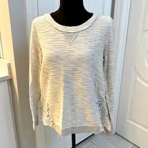 Anthropologie boho cream colored detailed sweatshirt. Size M